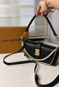 شنطة Louis Vuitton