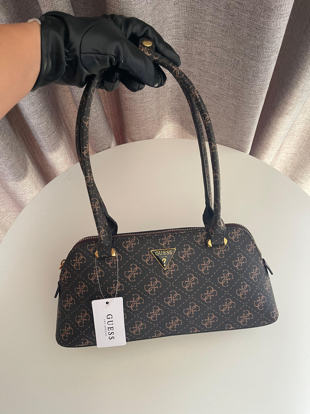 Guess Shoulder bag