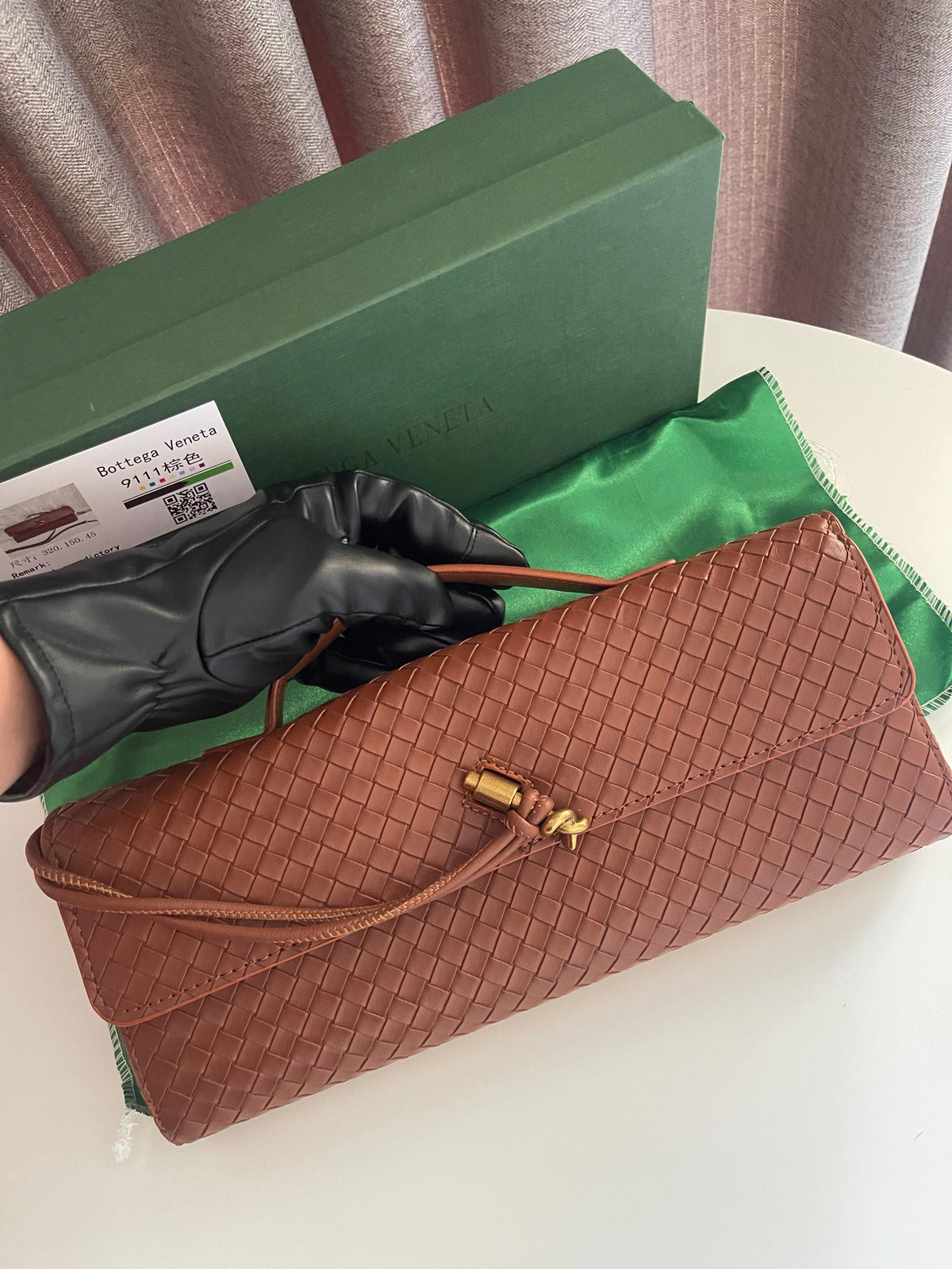 Bottega Veneta Andiamo Clutch