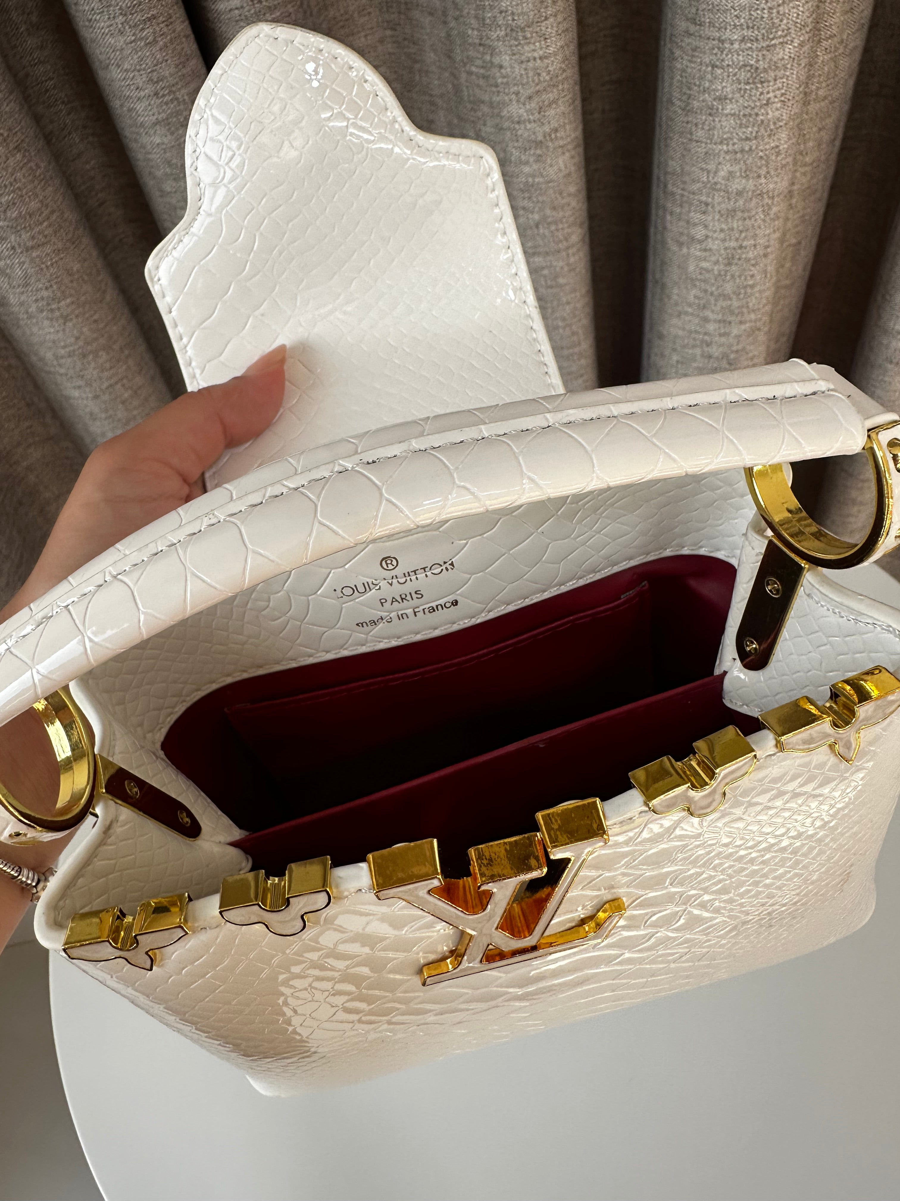 Lv Capucines Mini bag