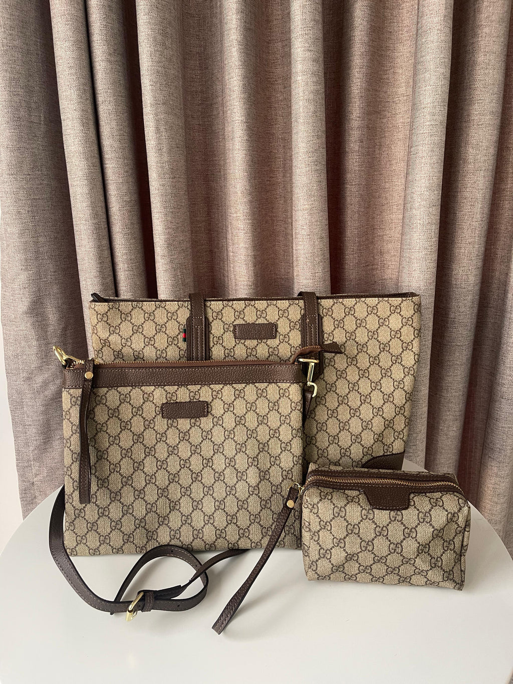 Gucci Totebag with Clutch and makeup bag