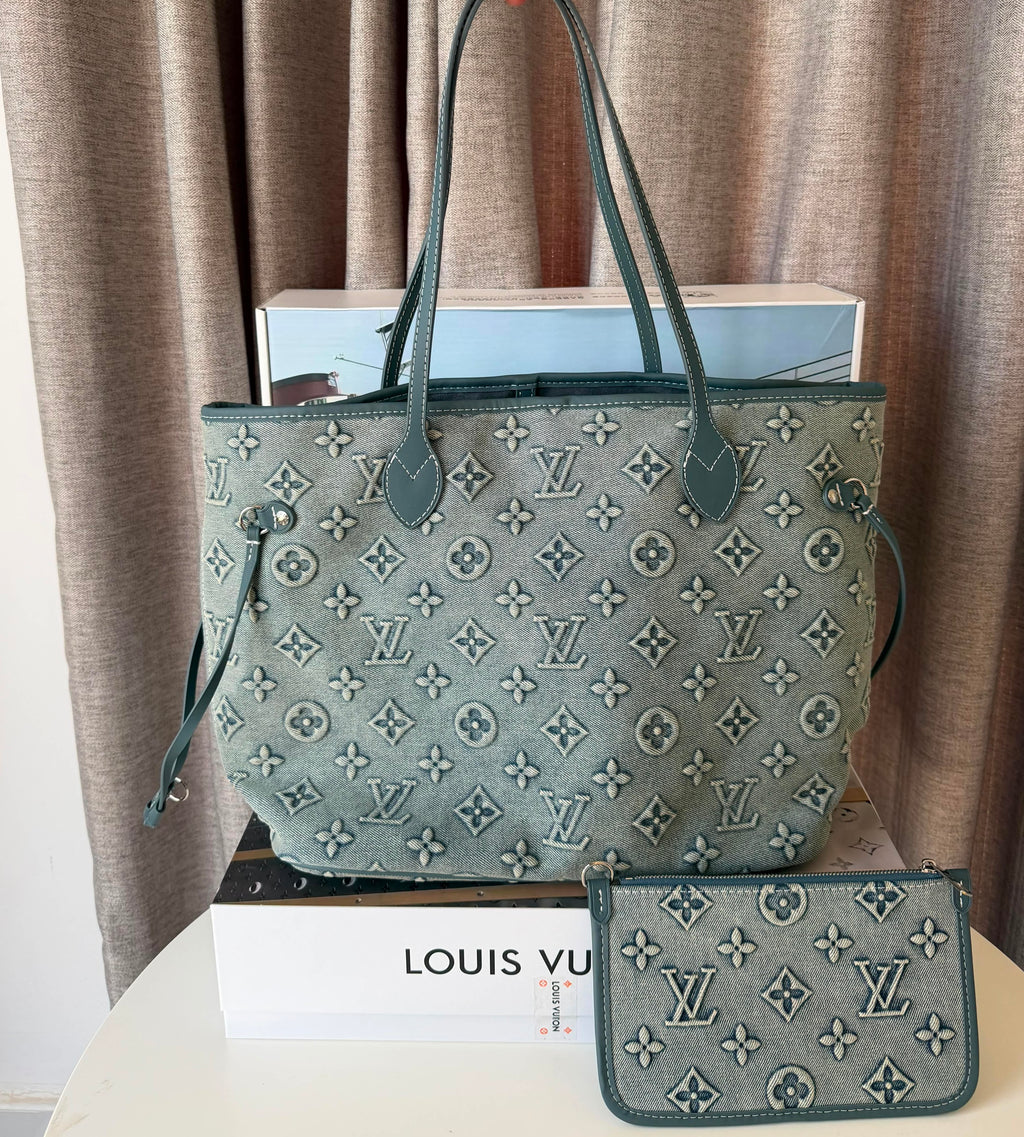 Louis Vuitton Neverwoof MM