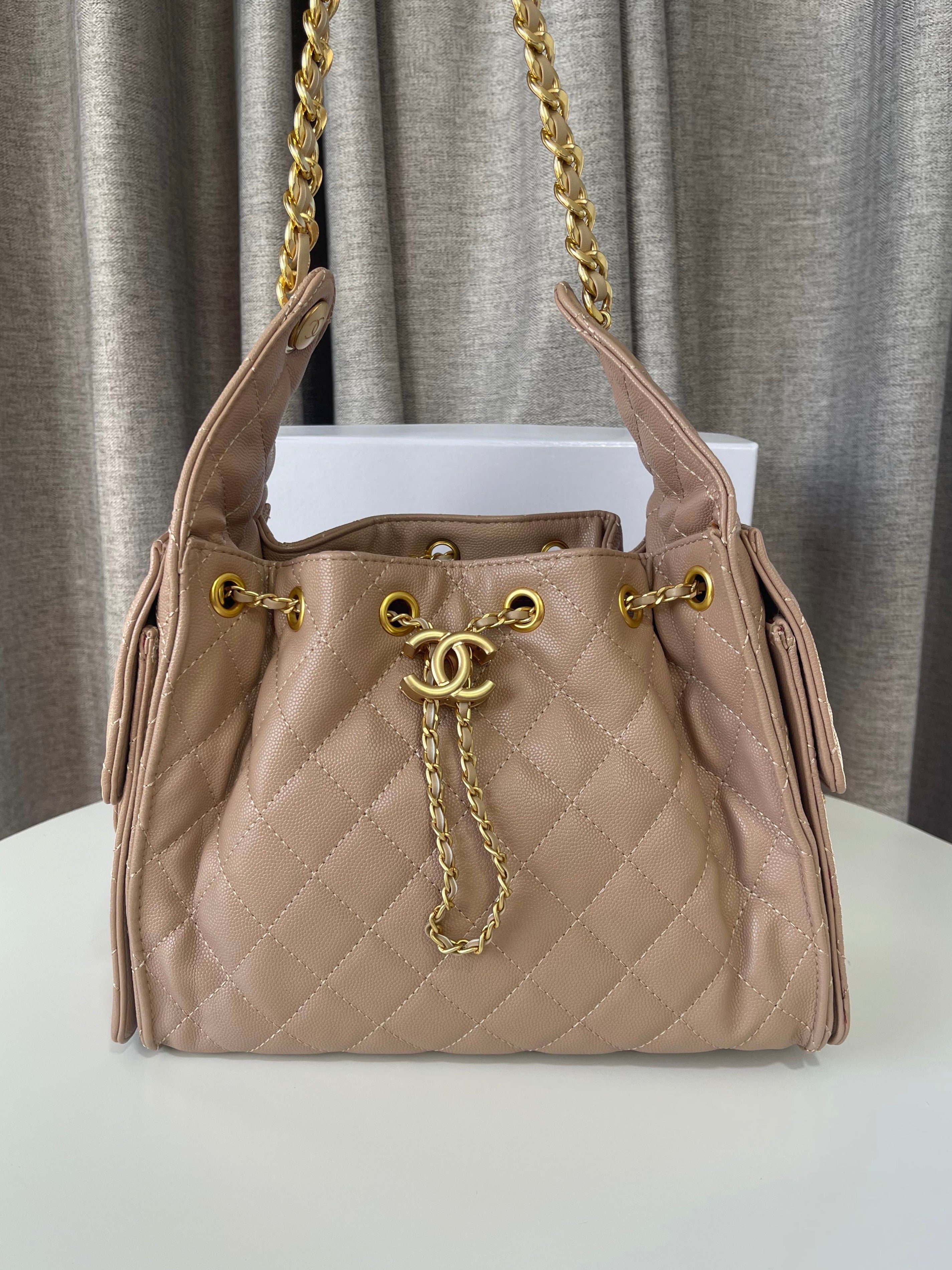Chanel 25 Medium bag