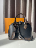 Louis Vuitton Alma Medium bag