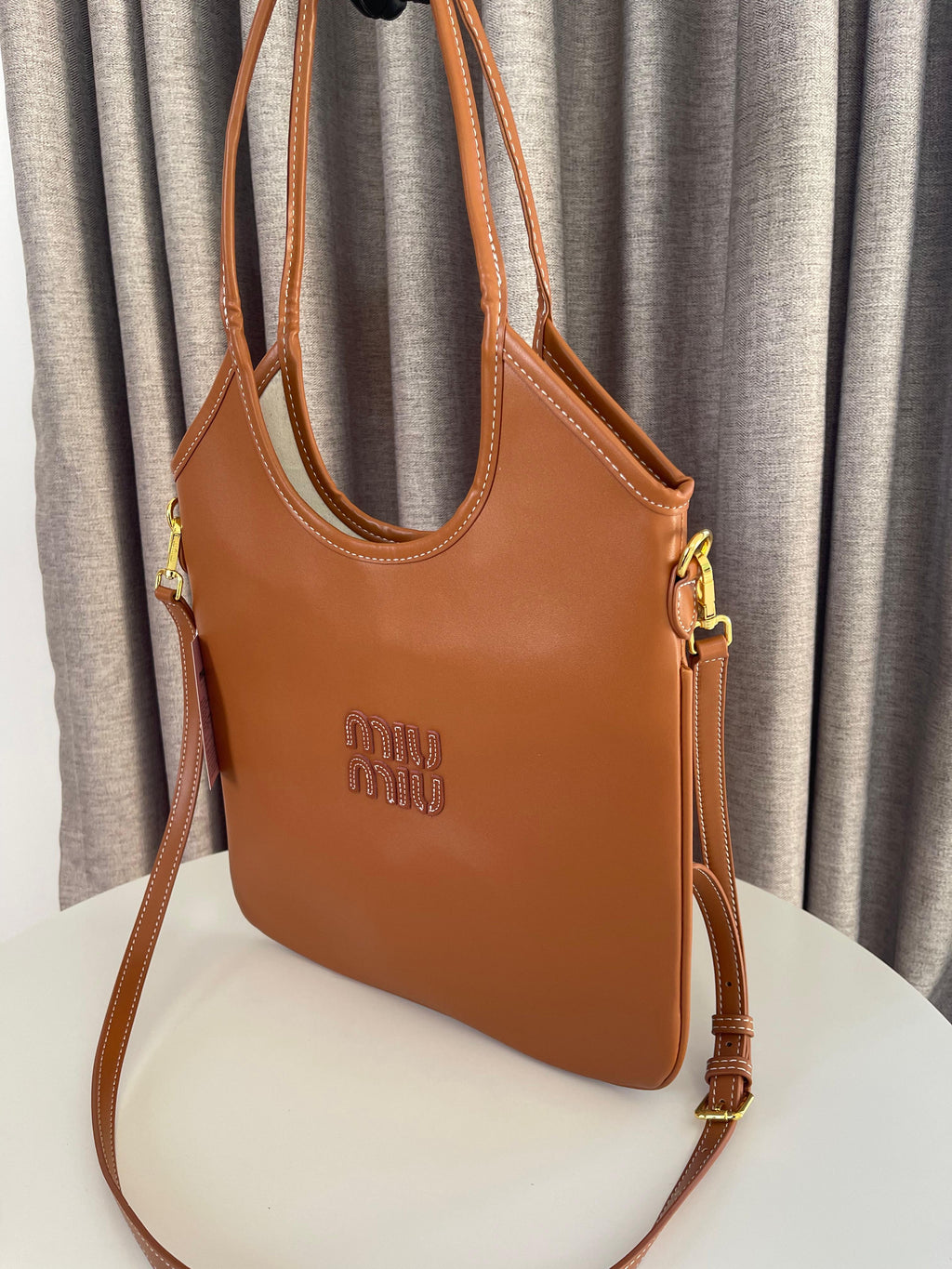 Miu Miu Ivy Leather Totebag