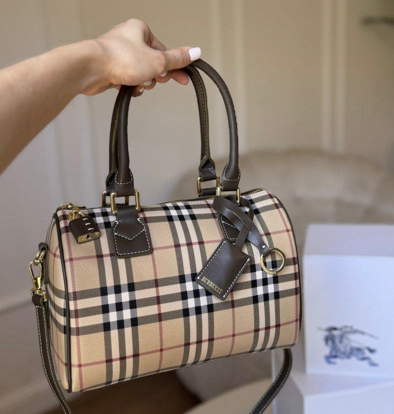 شنطة BURBERRY