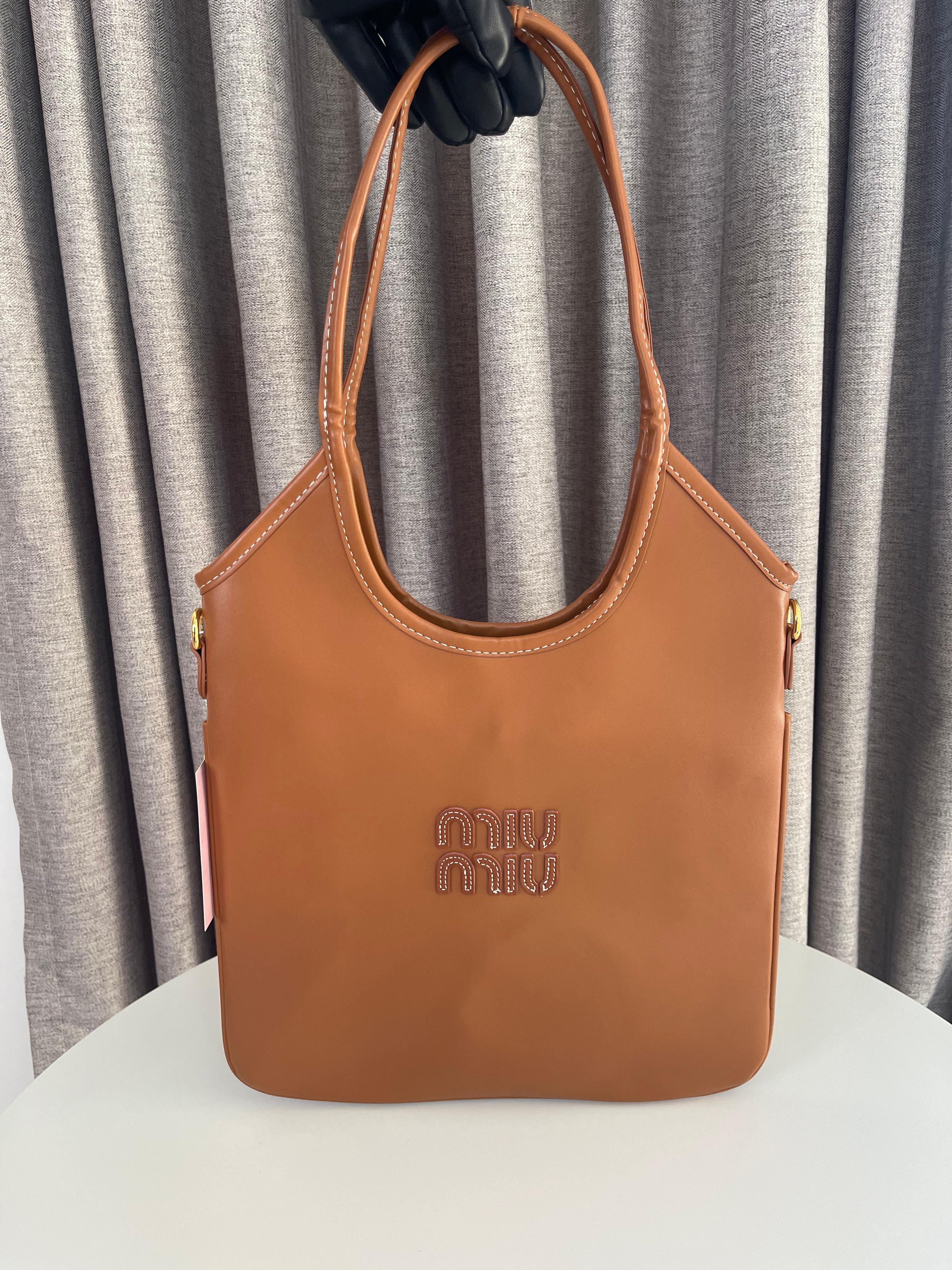 Miu Miu Ivy Leather Totebag