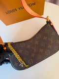 Louis Vuitton Shoulder bag