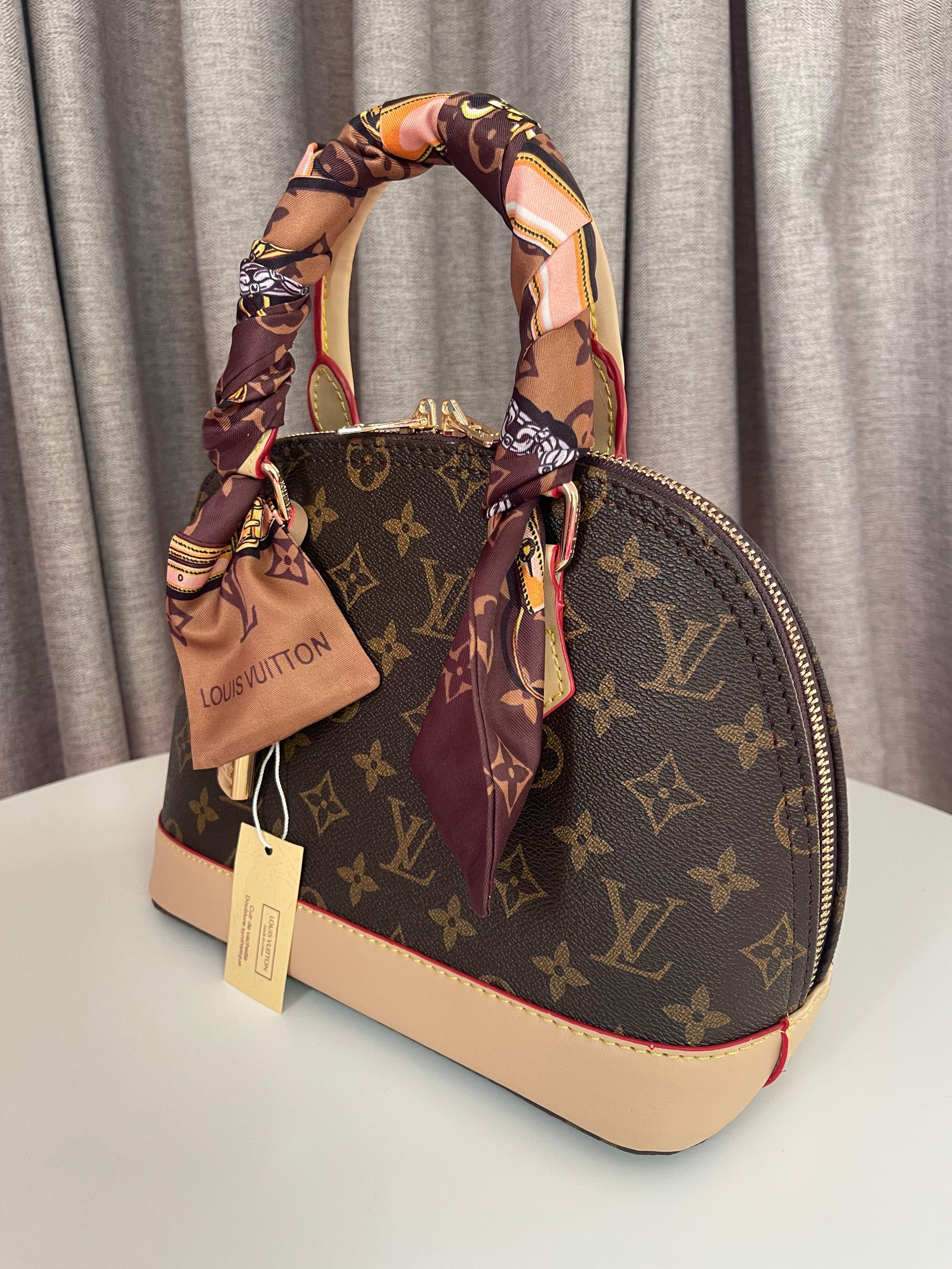 Louis Vuitton Alma Medium bag