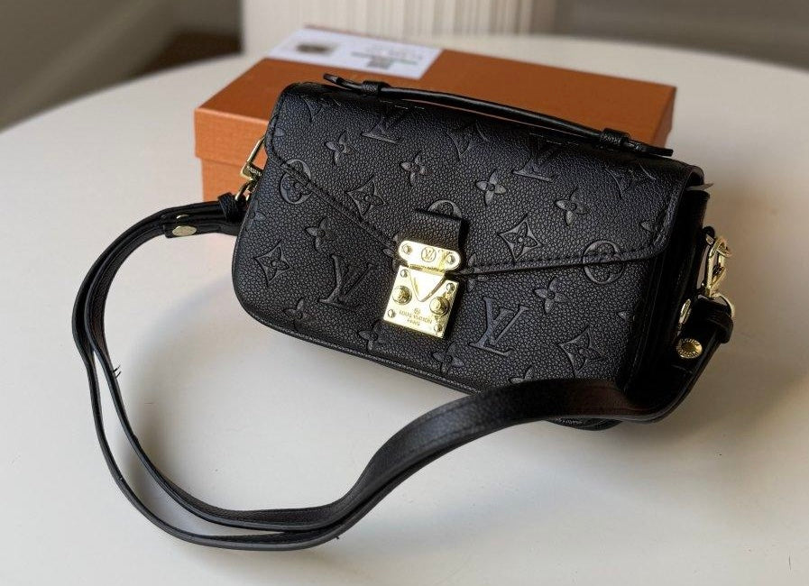 Louis Vuitton Potchette Metis East West Shoulder bag
