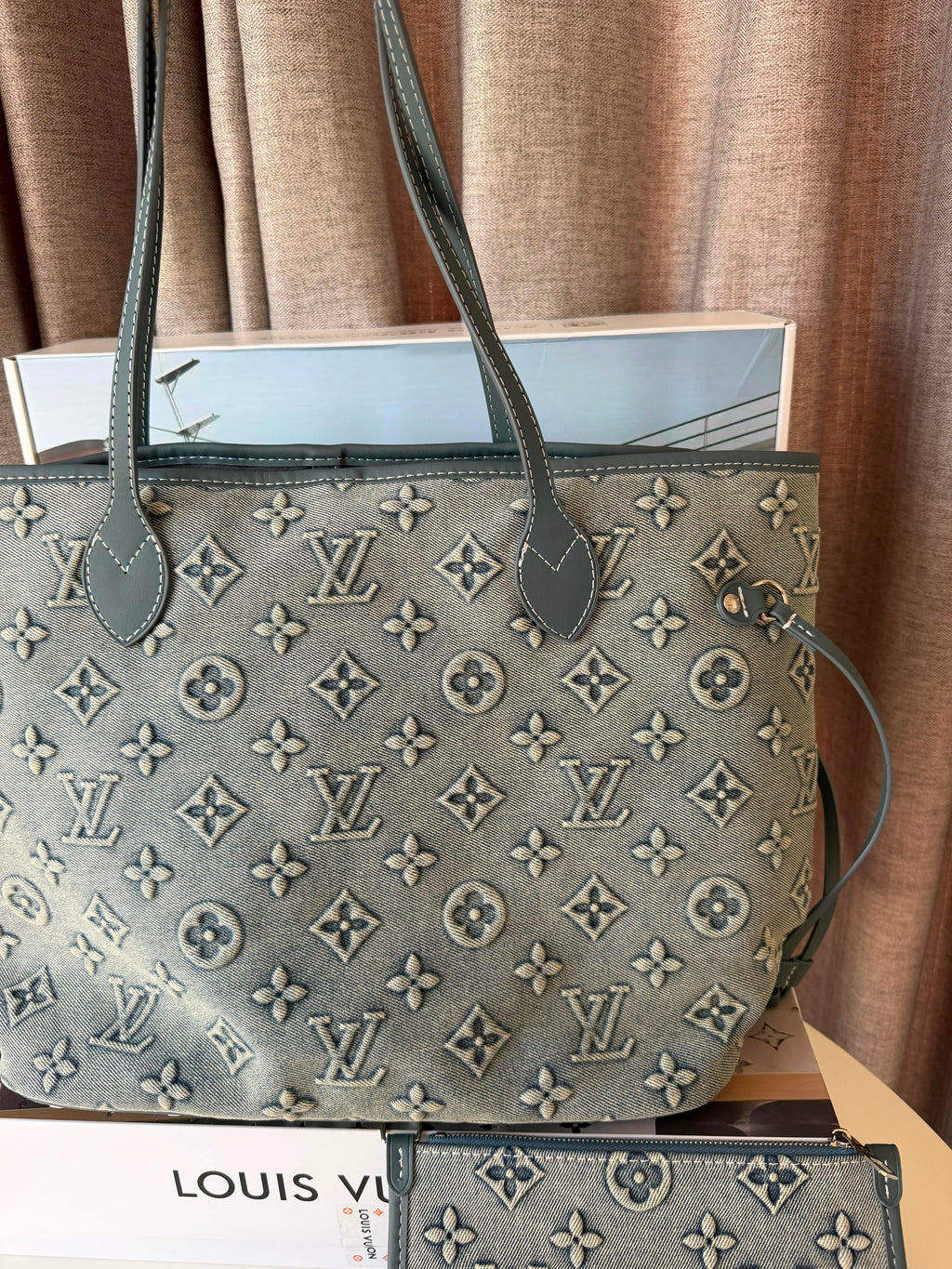 Louis Vuitton Neverwoof MM