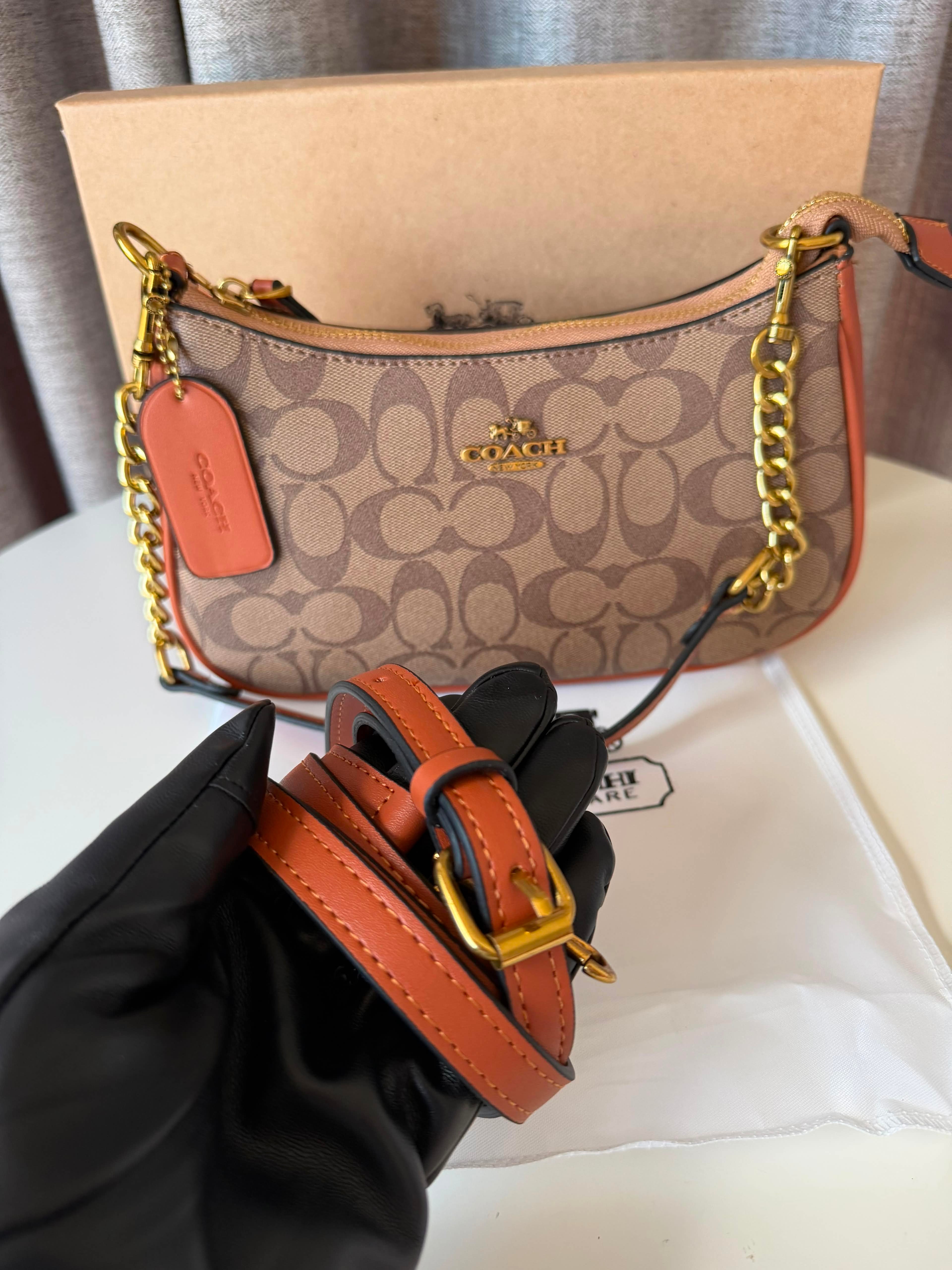 Coach Shoulder bag