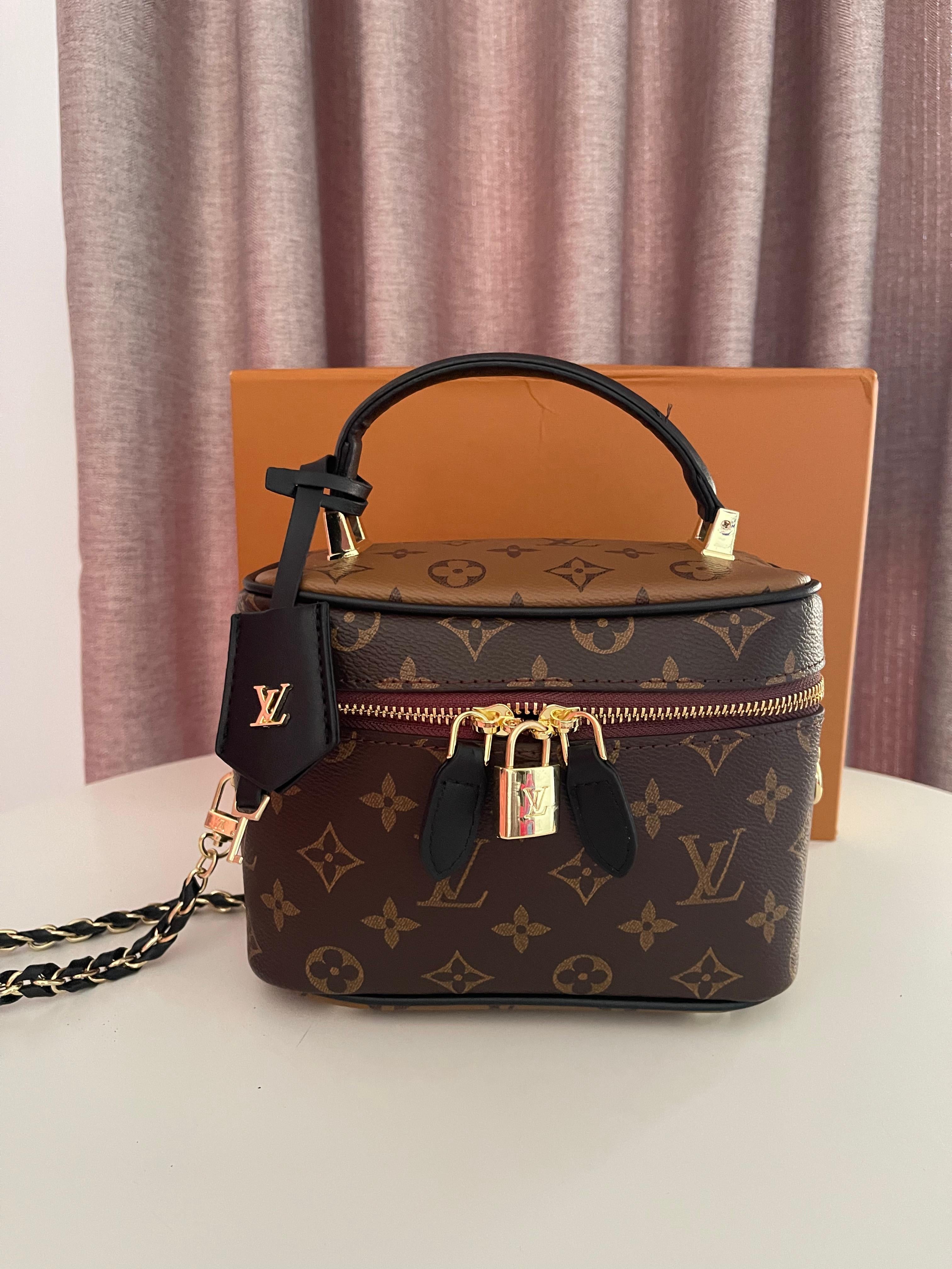 Louis Vuitton Make-up bag