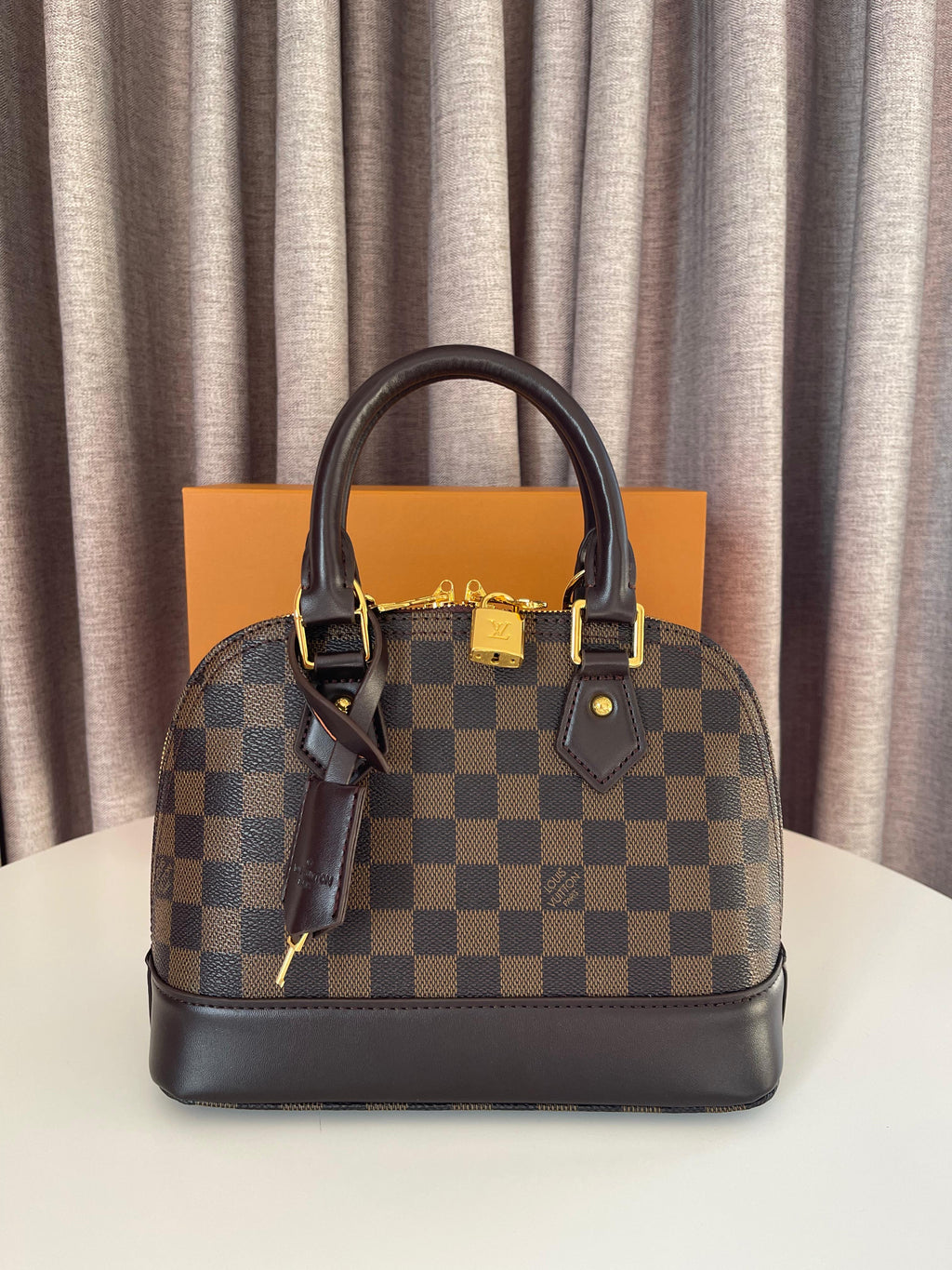Louis Vuitton Alma Medium bag