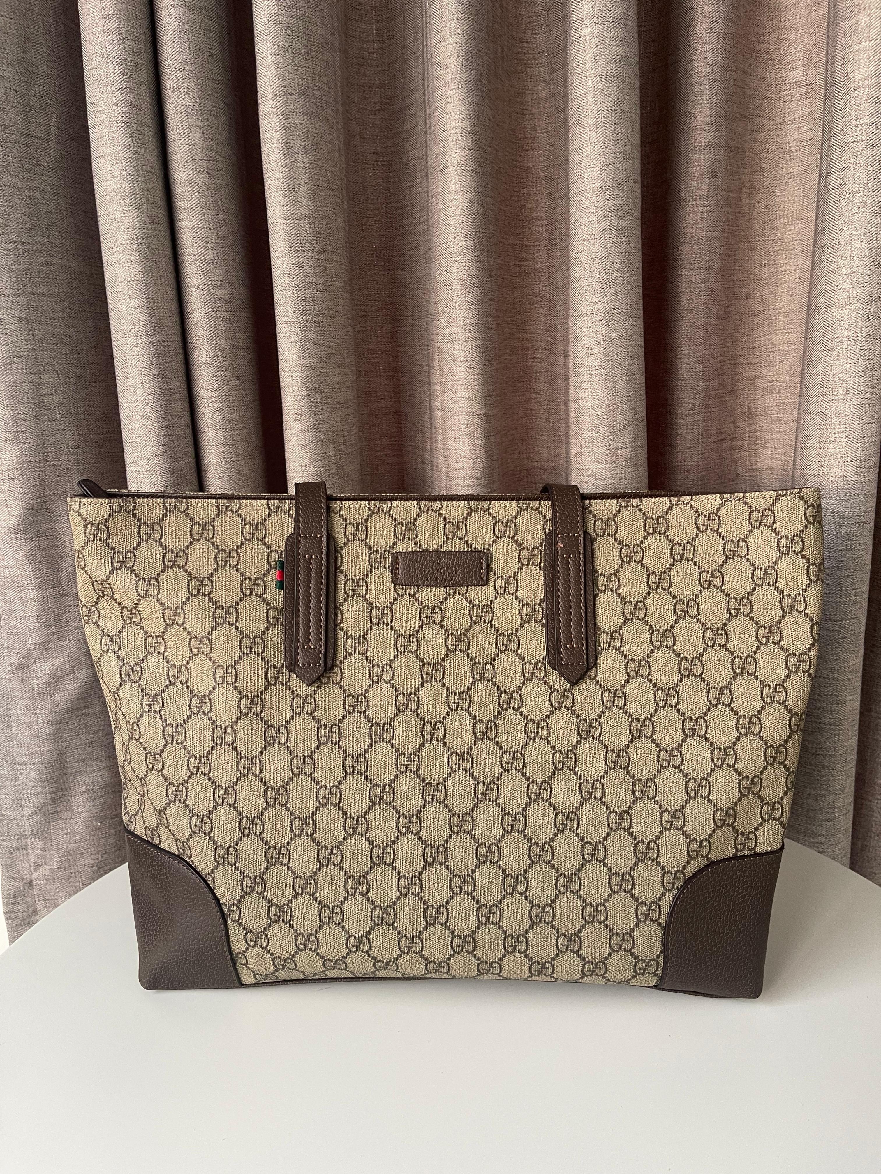 Gucci Totebag with Clutch and makeup bag
