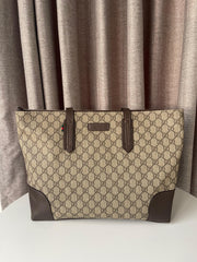 Gucci Totebag with Clutch and makeup bag