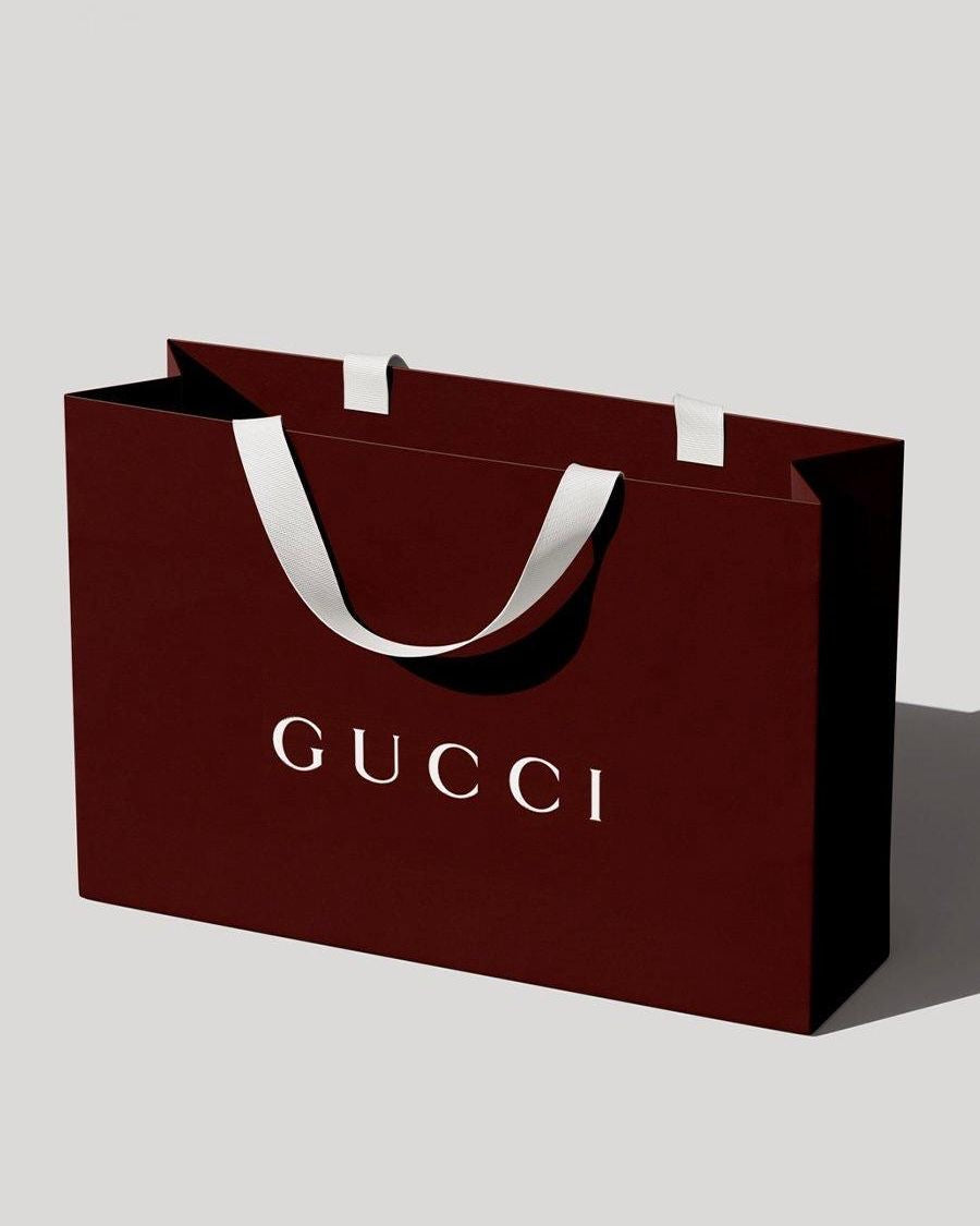 Brand paper bag كيس ماركة للهدايا