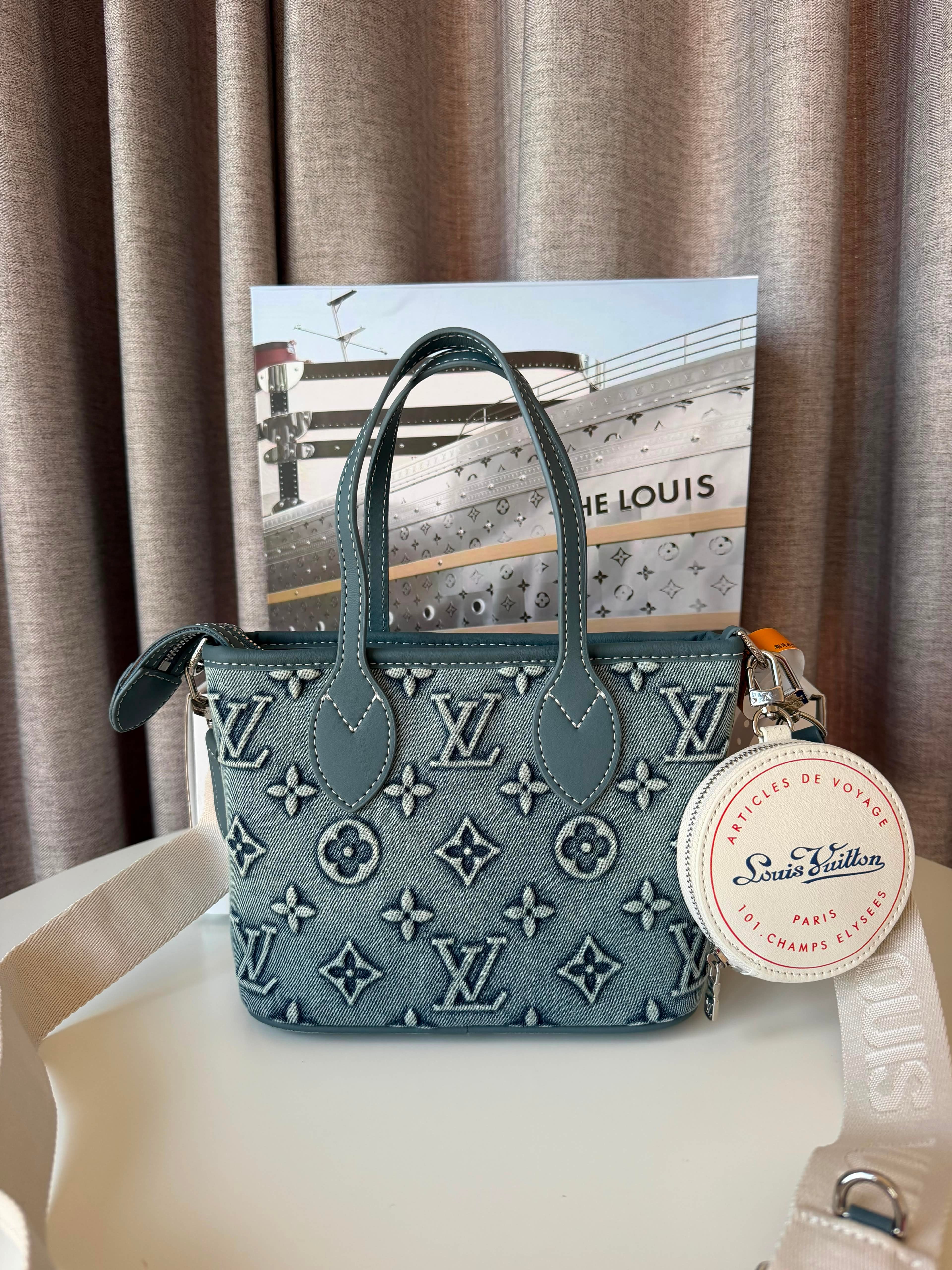 Louis Vuitton Neverwoof BB