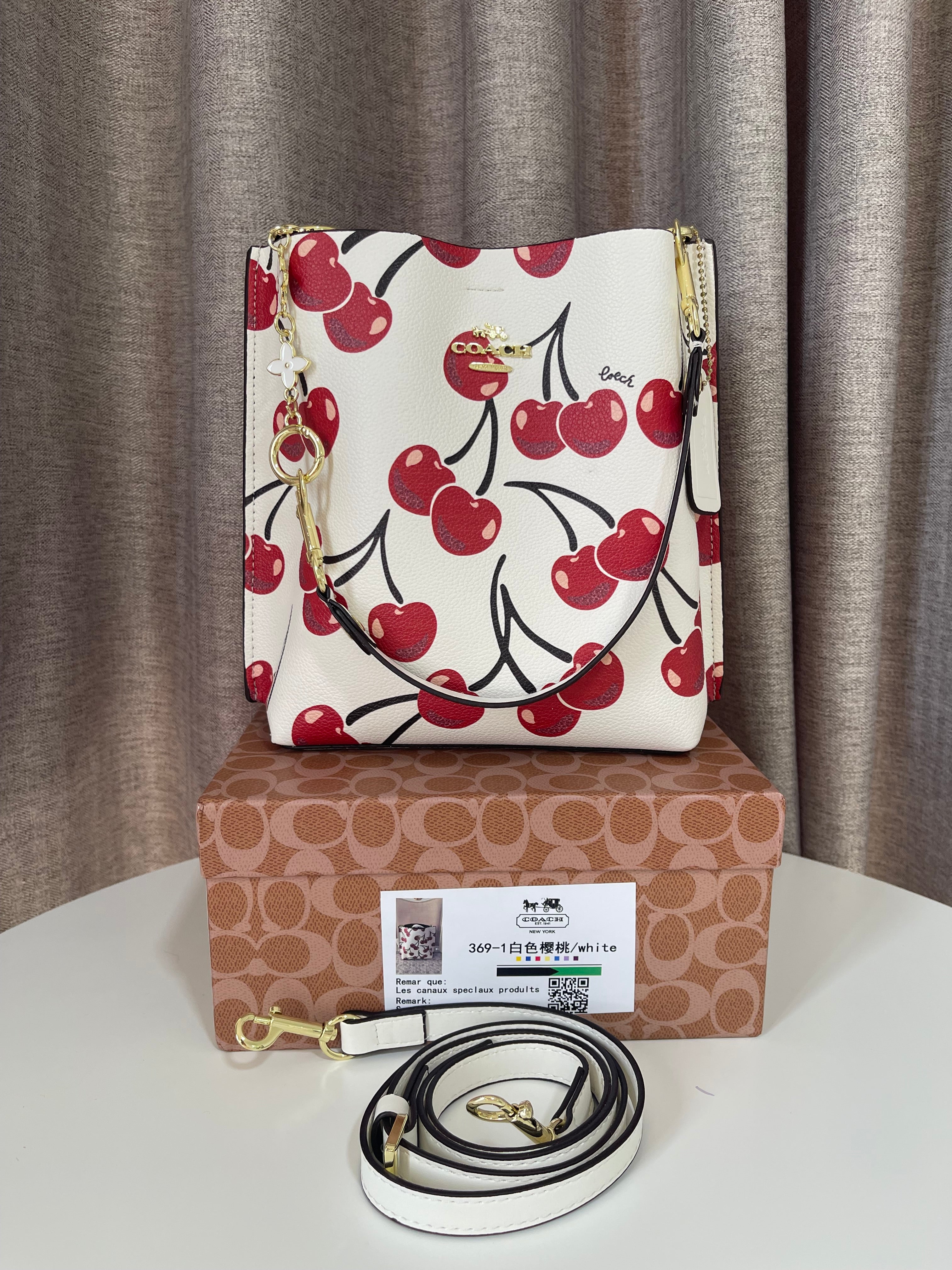 Coach Shoulder Bag