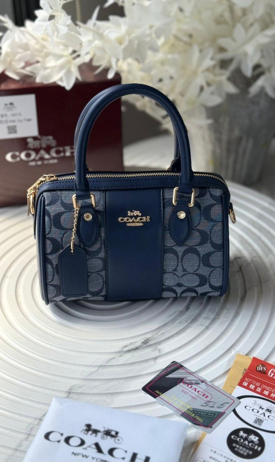 شنطة Coach