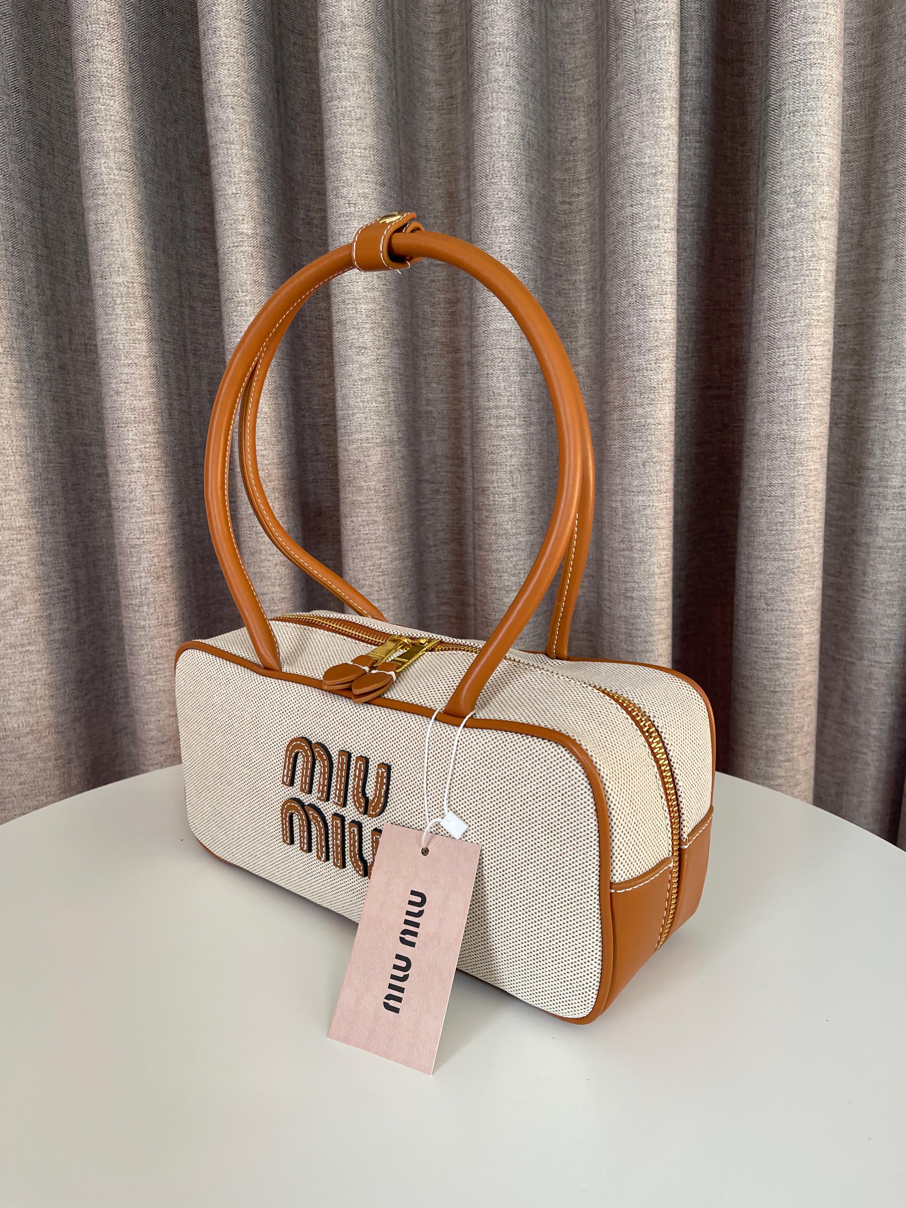 Miu Miu Shoulder bag