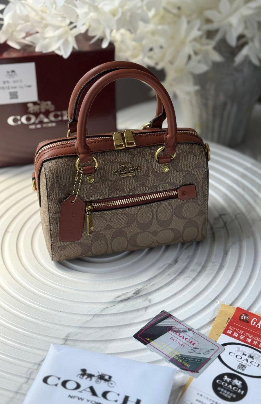 شنطة Coach