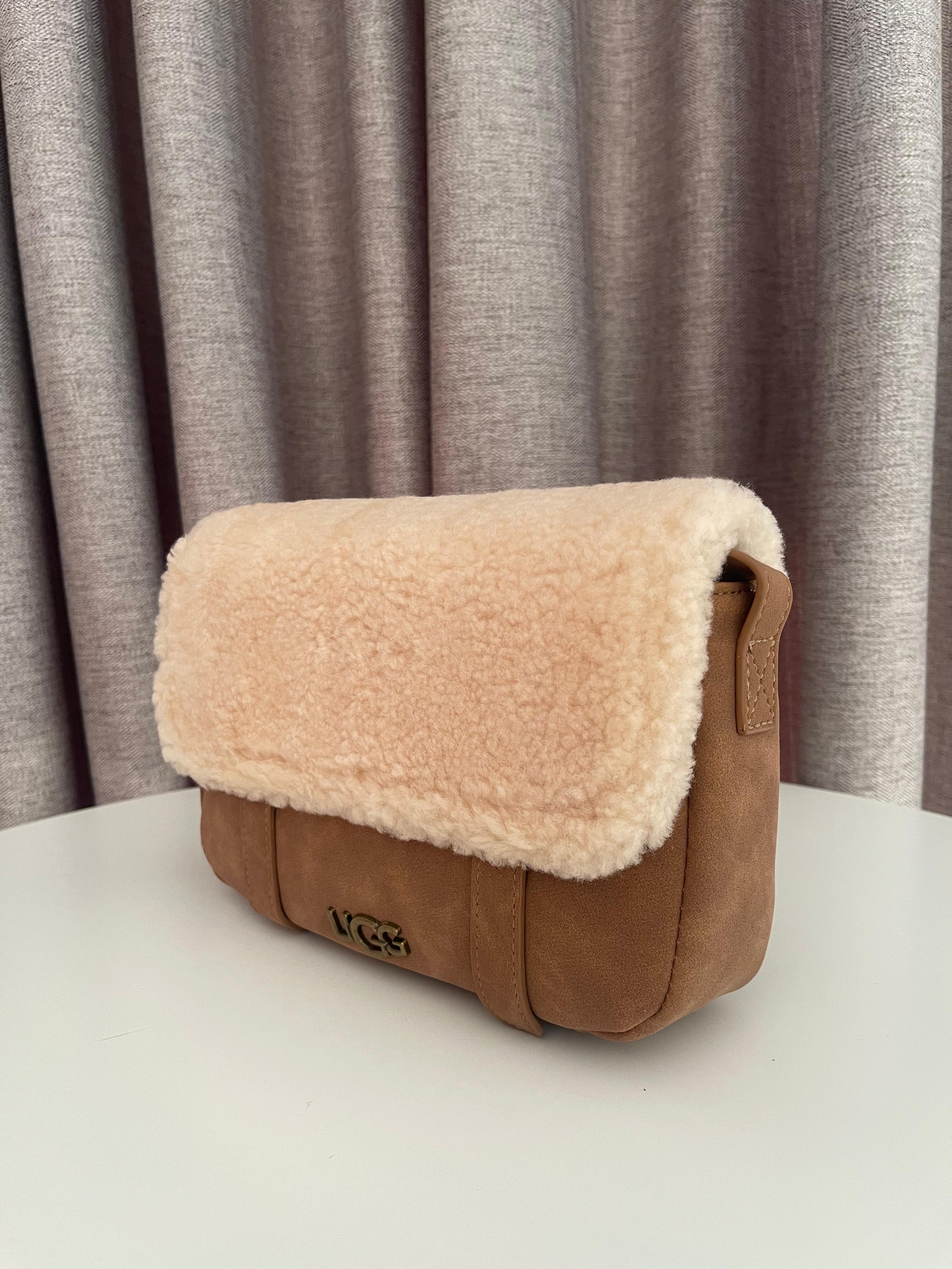Ugg Crossbody bag