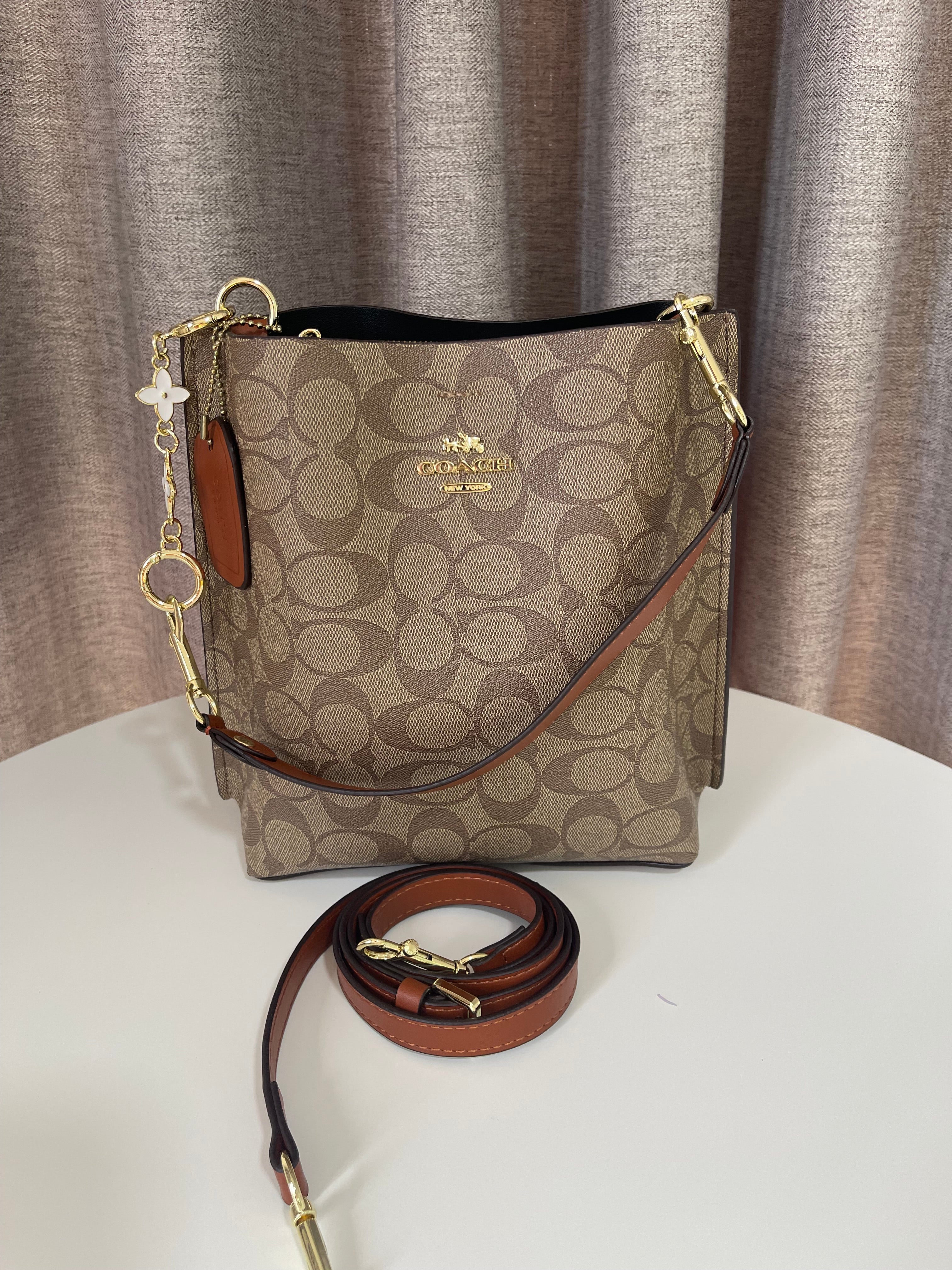 Coach Sholder Bag