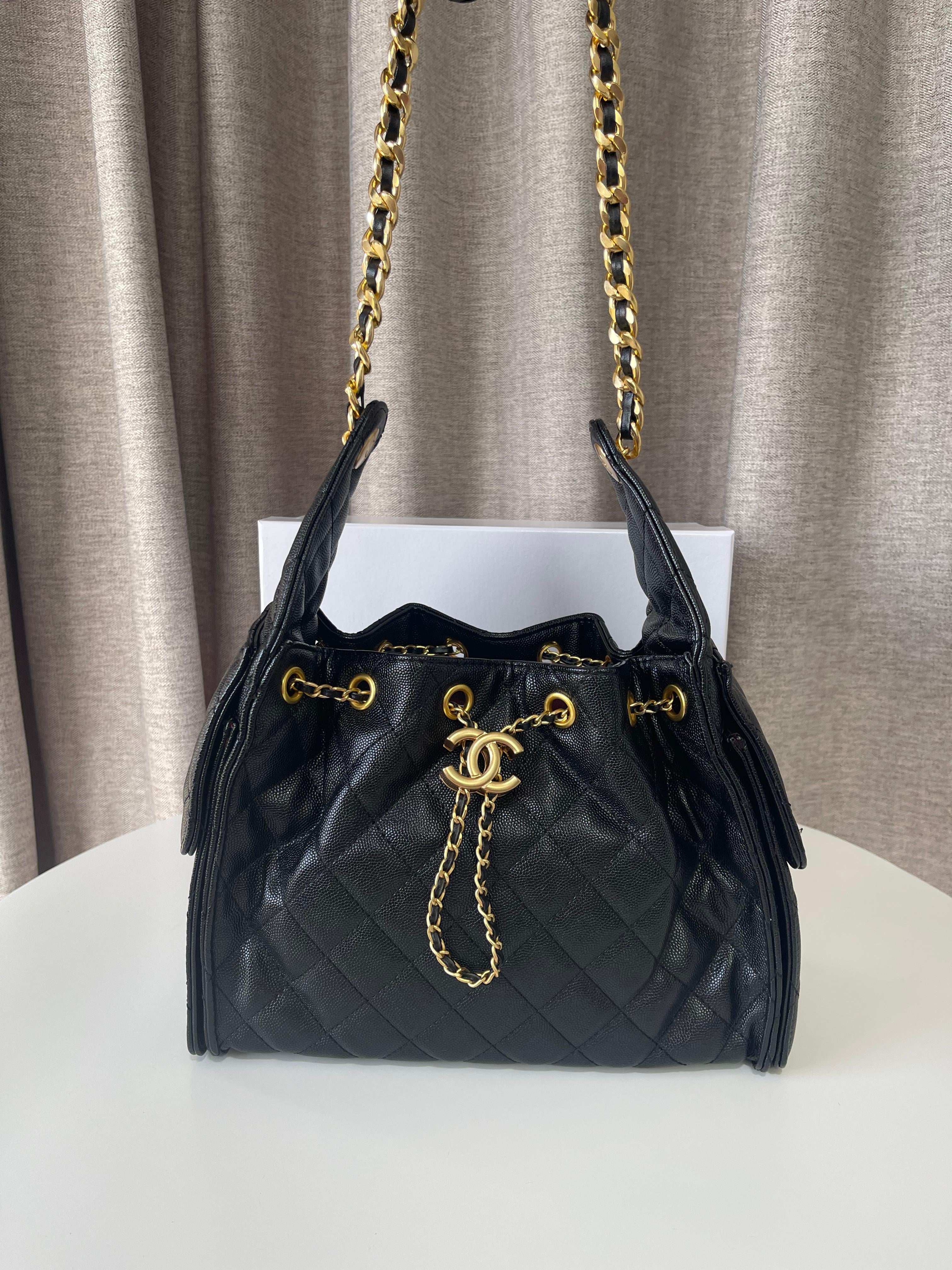 Chanel 25 Medium bag