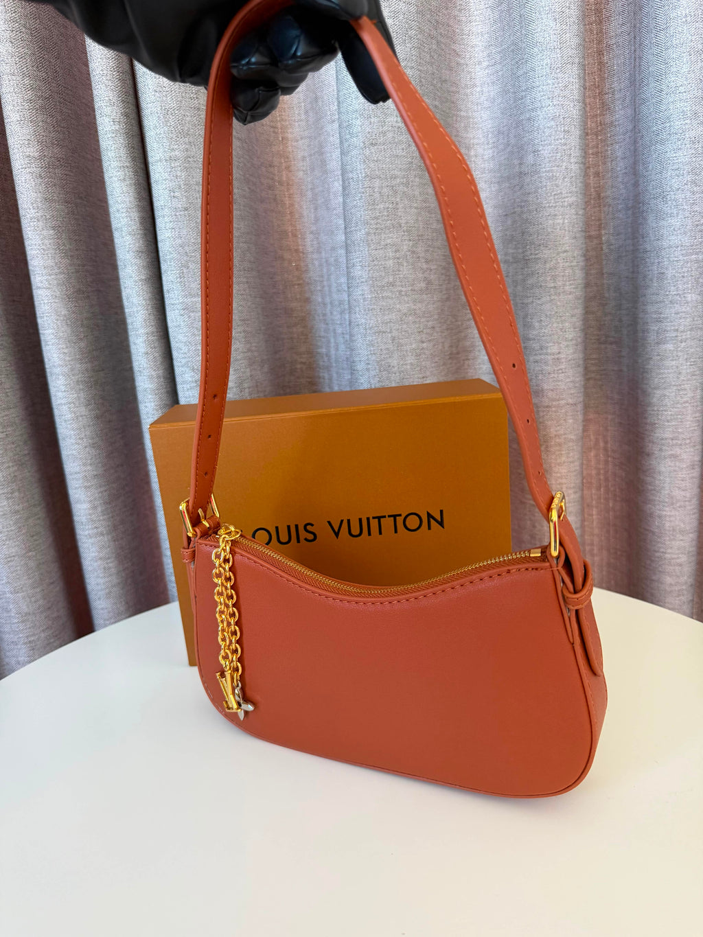 Louis Vuitton Shoulder bag