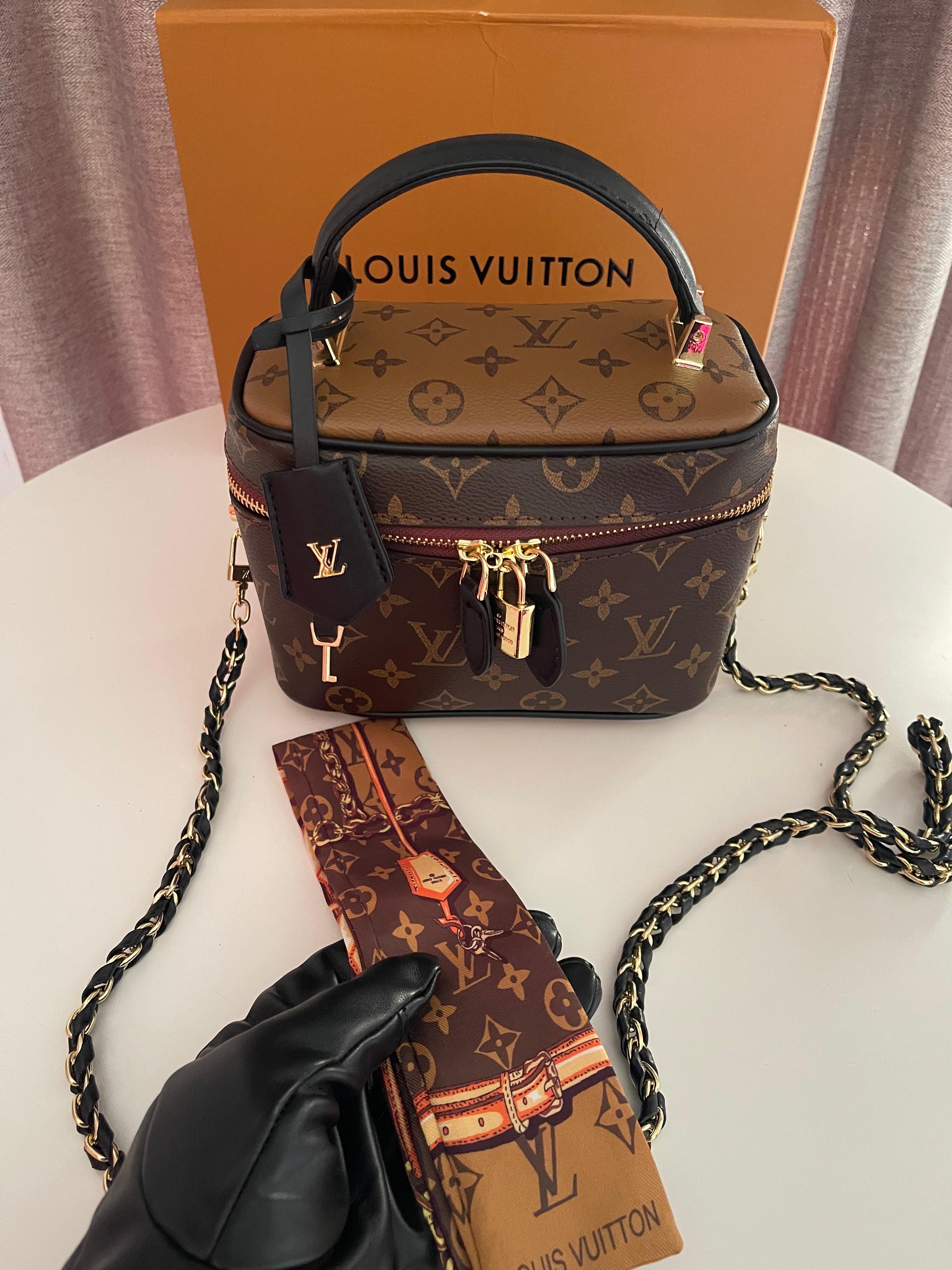 Louis Vuitton Make-up bag